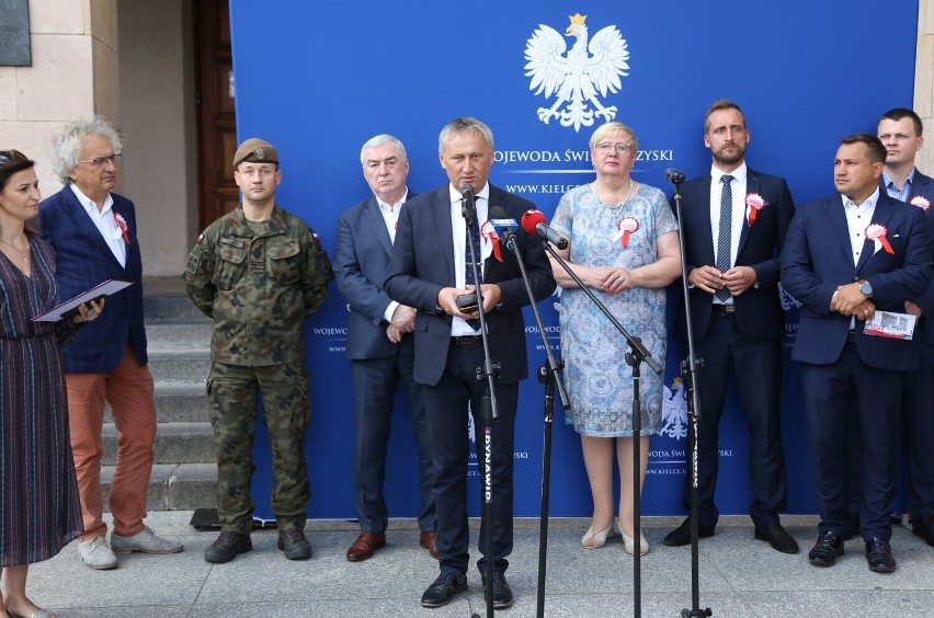 „Polska dziękuje". W imię wolności". Wyjątkowy koncert przed Wojewódzkim Domem Kultury w Kielcach. Wystąpi Piotr Rubik i inni artyści