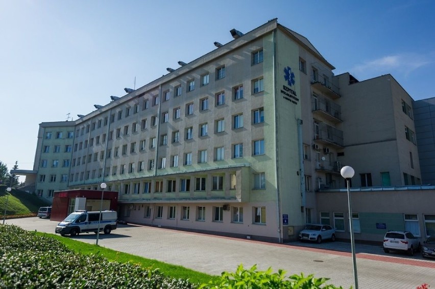 Dodatkowe 3 mln zł dla sądeckiego szpitala na walkę z koronawirusem