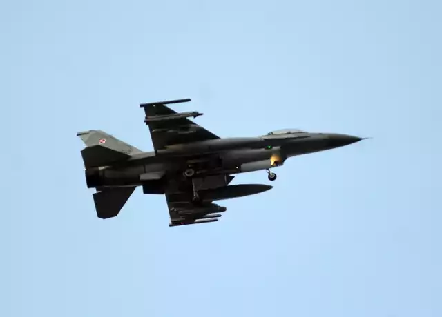Poznańskie myśliwce F-16 pełnią dyżury nie tylko w Krzesinach, ale także nad Litwą, Łotwą i Estonią.