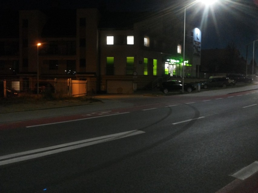 Czarne BMW pędziło ulicami Kielc i budziło strach. Świadek zgłasza sprawę na policję (ZDJĘCIA) 