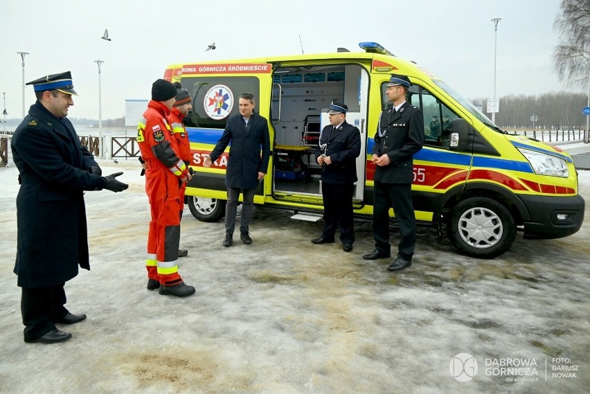 Nowy ambulans trafił do Grupy Ratownictwa Medycznego OSP...