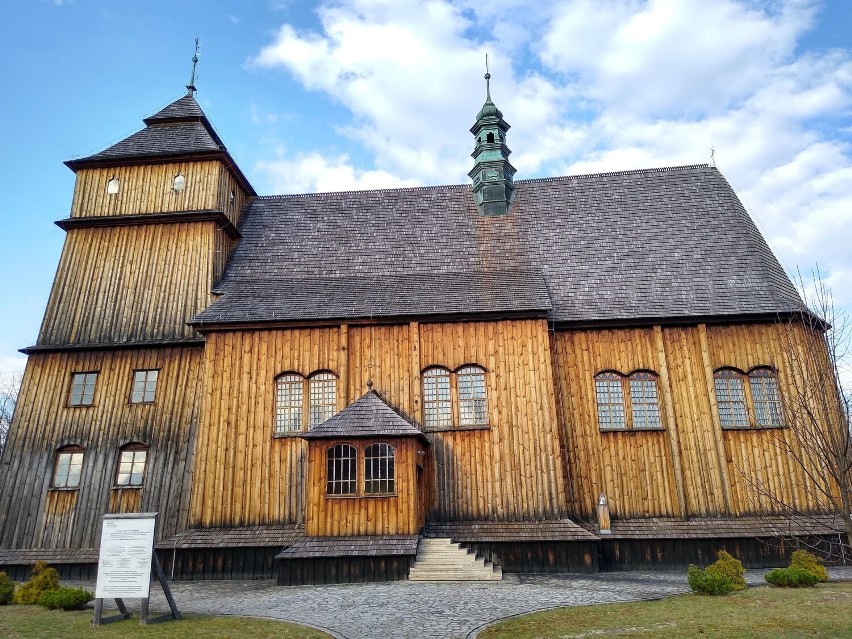 Drewniany kościół parafialny św. Stanisława i św. Wojciecha...