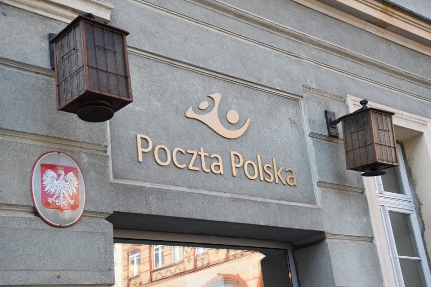 Budynek Poczty Polskiej na placu Pocztowym w Zielonej Górze...