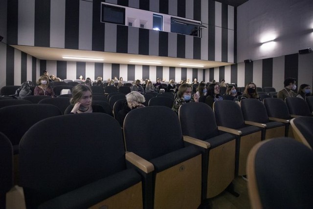 Po wakacjach sezon pokazów filmowych rozpoczął Pałac Młodzieży oraz Kino Jeremi w Fordonie, działa także Kino Orzeł. Odbędą się też dwa pokazy kina plenerowego na rynku w Starym Fordonie.