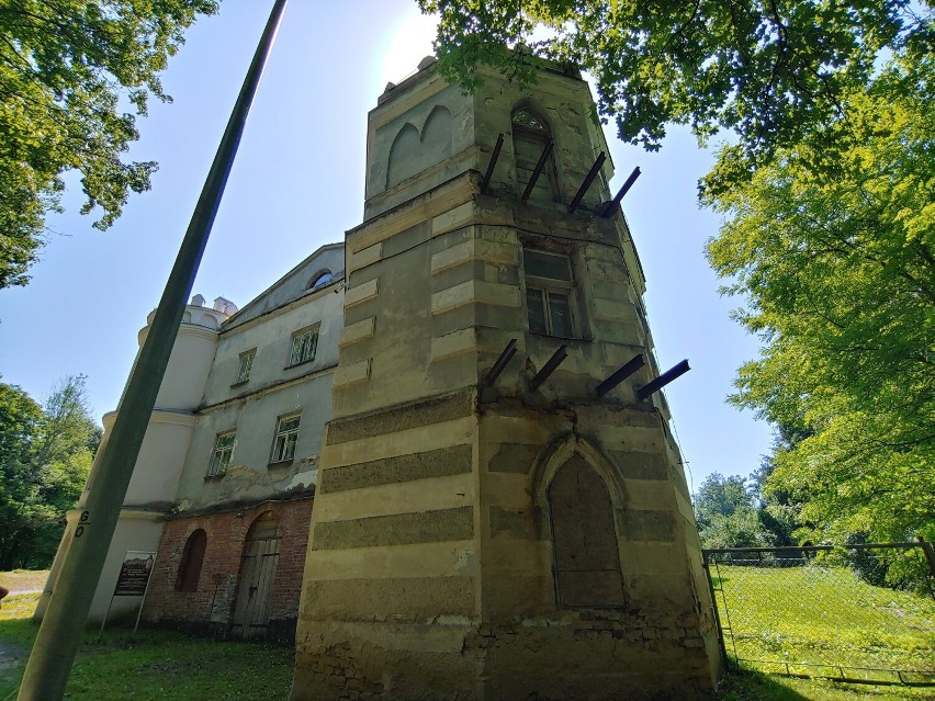 Pałac Humnickich w Birczy.