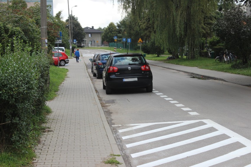 W Miasteczku Śląskim zlikwidowano przejścia dla pieszych. W...