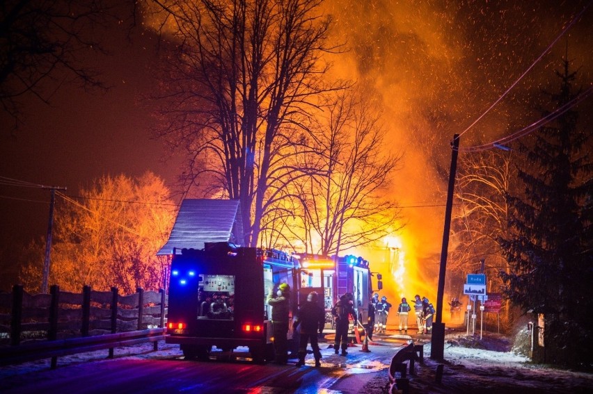 Pożar wybuchł ok. 5 nad ranem