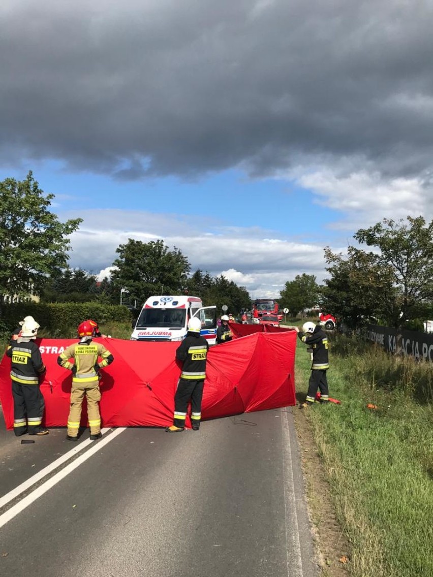 Nie żyje kolejna rowerzystka. Wjechały w nią dwa motocykle 