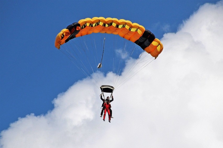 Ekstremalne przeżycia? Nowe doświadczenia? Skok na bungee,...