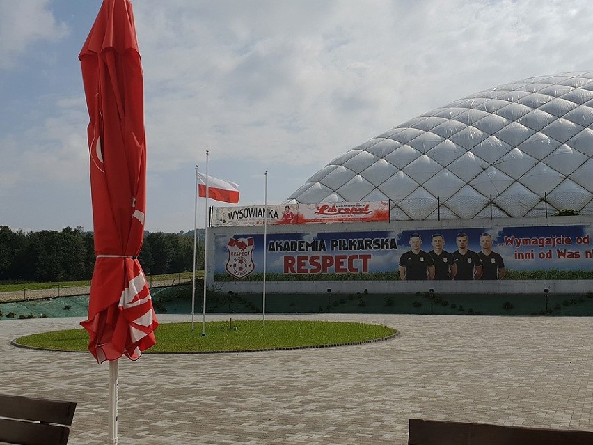 Młodzi sportowcy z Akademii Wisły Kraków trafili do...