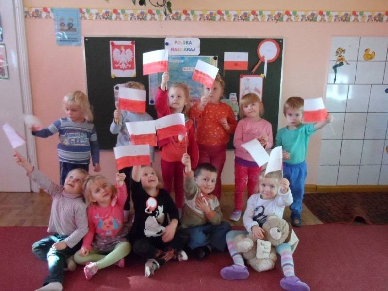 Przedszkolaki z Malechowa obchodziły Święto Niepodległości...