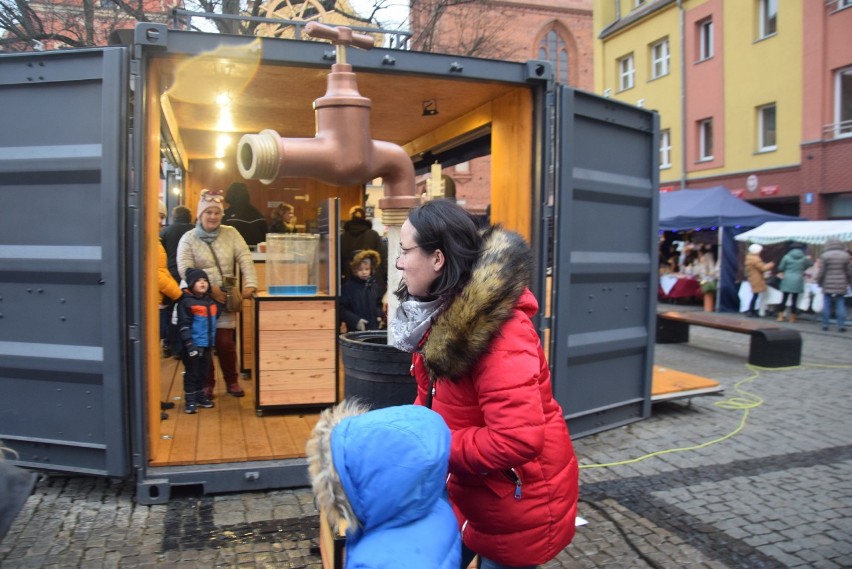 Jarmark Bożonarodzeniowy w Stargardzie. Tak było w sobotę. Zobacz zdjęcia i filmy 