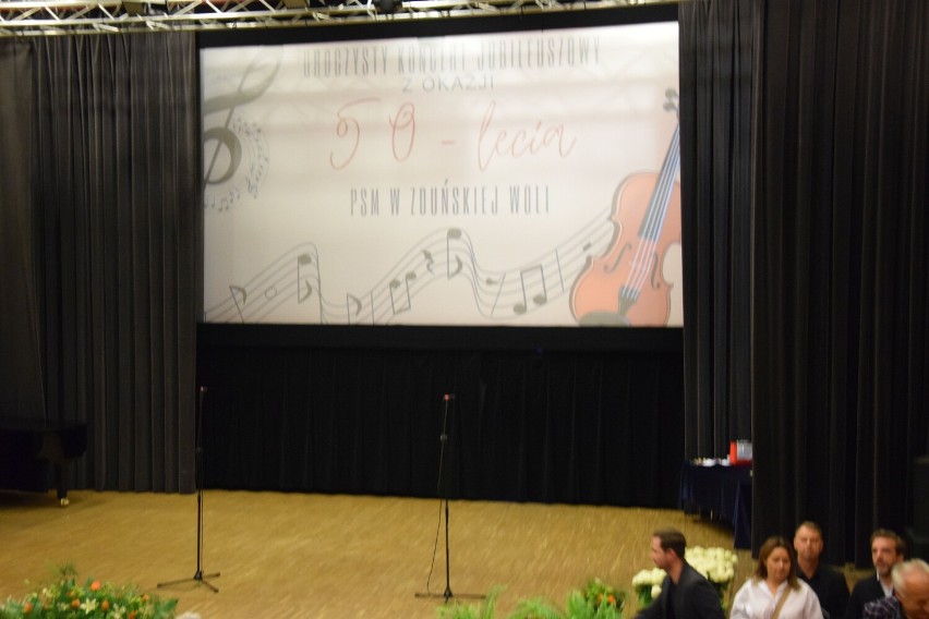 Państwowa Szkoła Muzyczna w Zduńskiej Woli świętuje 50-lecie. Gala w Ratuszu