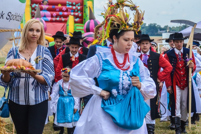 Dożynki w Dobrojewie. Piękny obrzęd Święta Plonów [ZDJĘCIA]