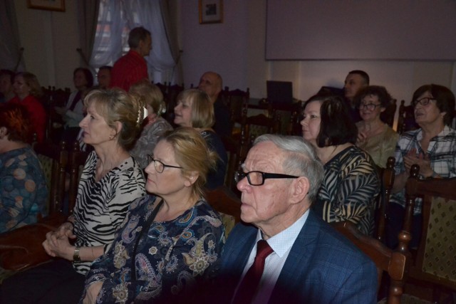 W Miejskim Centrum Kulturalnym w Lipnie odbył się koncert duetu  Janusz Kasprowicz i Stanisław Marinczenko. Cieszył się dużym zainteresowaniem.