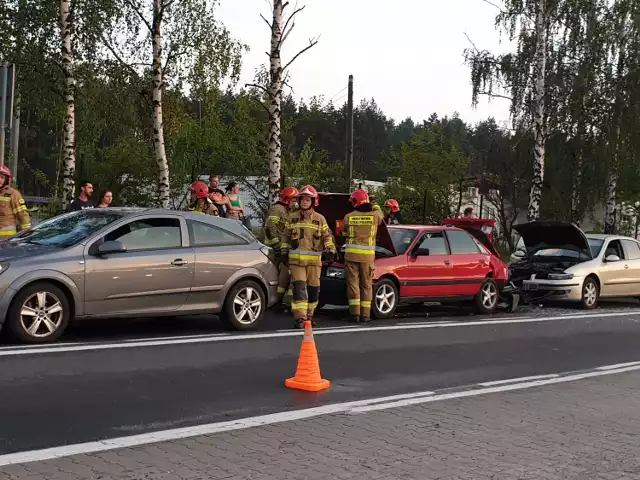 Pijany 32-latek najechał na ustawione pachołki.