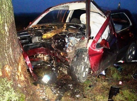28-letni kierowca zginął na miejscu