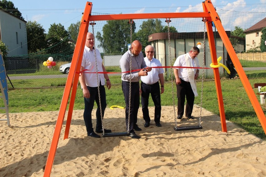 W sobotę, 27 czerwca, odbyło się otwarcie nowego placu zabaw...