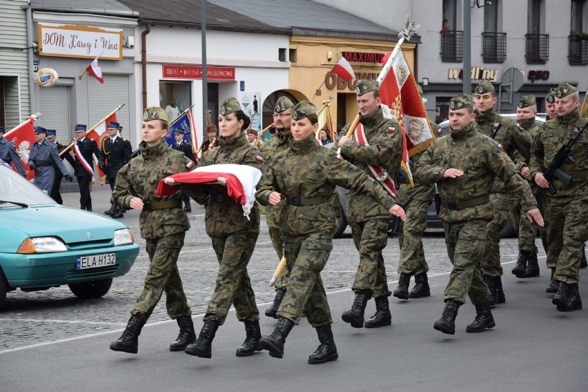 Obchody Święta Konstytucji 3 Maja w Łasku [zdjęcia i wideo]