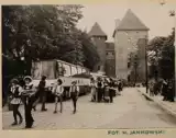 Czym żył Malbork w czasach PRL? Uroczystości państwowe, wizyty dygnitarzy i pochody. Zobaczcie miasto w latach 1957-1976