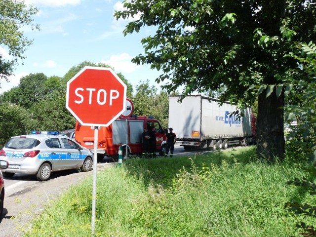 Na skrzyżowaniu ul. Zajęczej w Kłodzku i DK 8 w wypadku zmarł 80-letni motorowerzysta