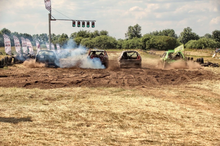 WSCHOWA. Wrak Race. Więcej z zawodów - foto galeria [ZDJĘCIA]