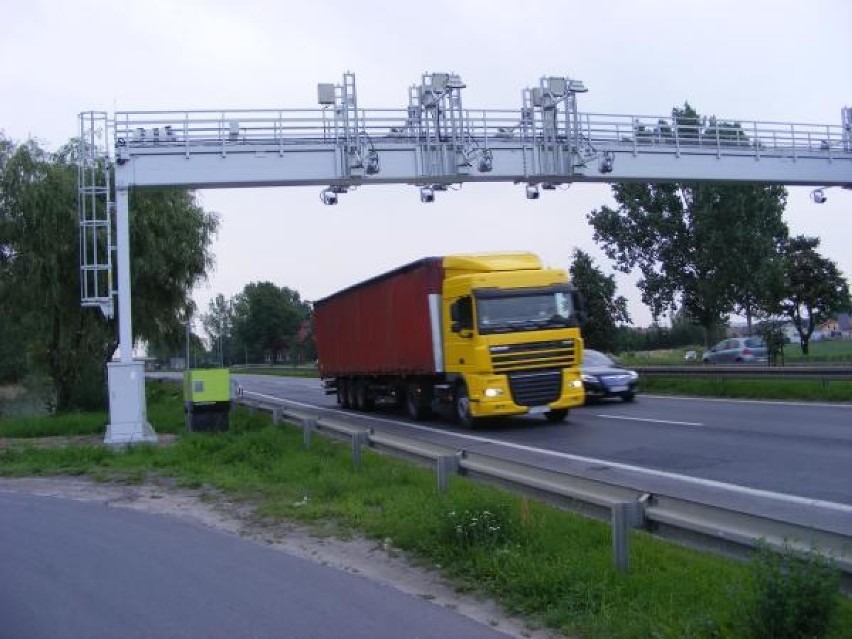 Odcinkowy pomiar prędkości już działa! Kierowcy dostali 1,5 tys. mandatów