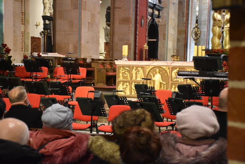 Niezwykły koncert w katedrze. Zagrała orkiestra Straży Granicznej! [FOTO]