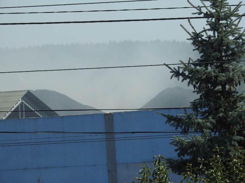 Paliła się hałda węgla na terminalu Saga w Sokółce. Interweniowali strażacy (zdjęcia) 