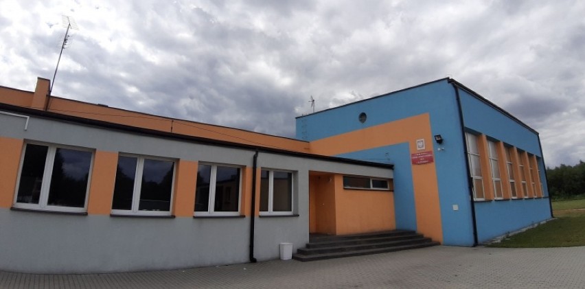 Remont sali gimnastycznej w PSP 8 w Radomsku 