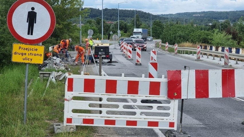 Uwaga kierowcy, duże utrudnienia na wylotówce z Kielc! Na ulicy Radomskiej wprowadzą ruch tylko w jednym kierunku