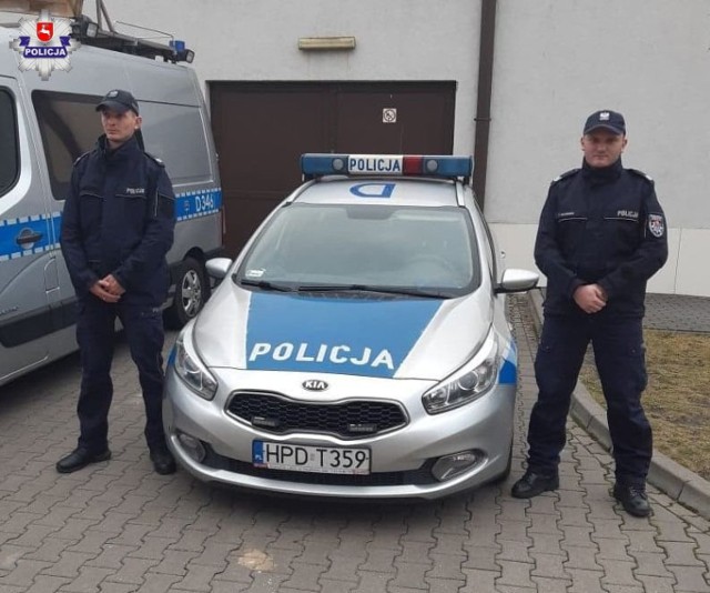 Tomaszów Lubelski. Mężczyzna dostał ataku padaczki na środku ulicy. Pomogli policjanci