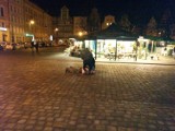Wrocław: Biegał z nożem po Rynku i groził przechodniom (ZDJĘCIA)
