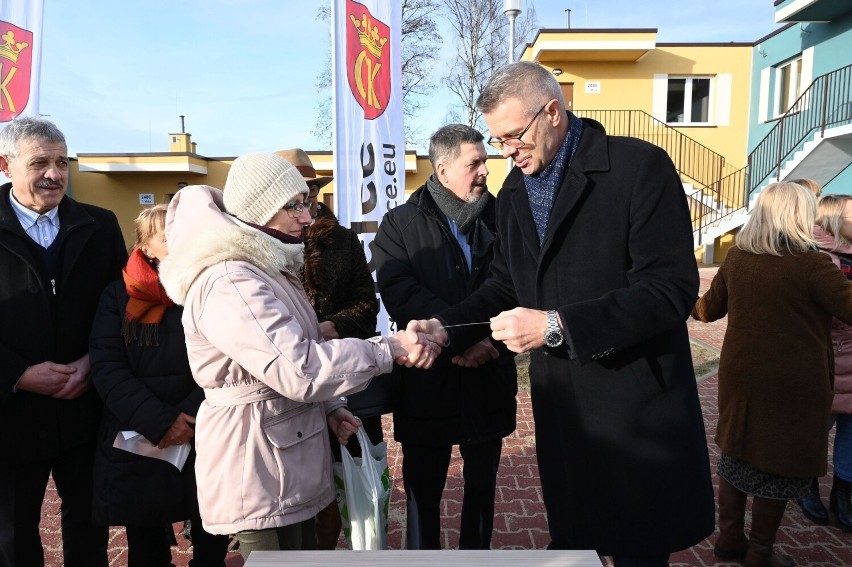 Klucze do mieszkań przekazał prezydent Kielc Bogdan Wenta.