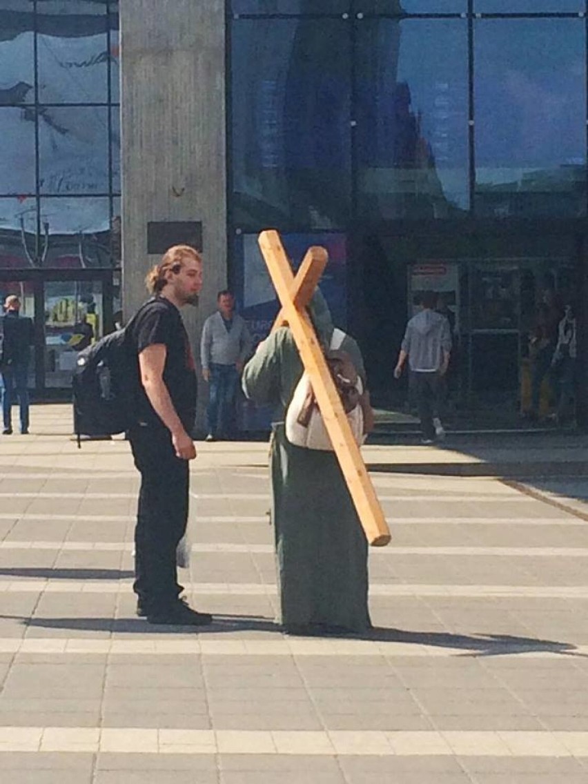 Co uchwyciła "UKRYTA KAMERA" w woj. śląskim? Na jaw wyszły często żenujące scenki. Zobacz te ZDJĘCIA