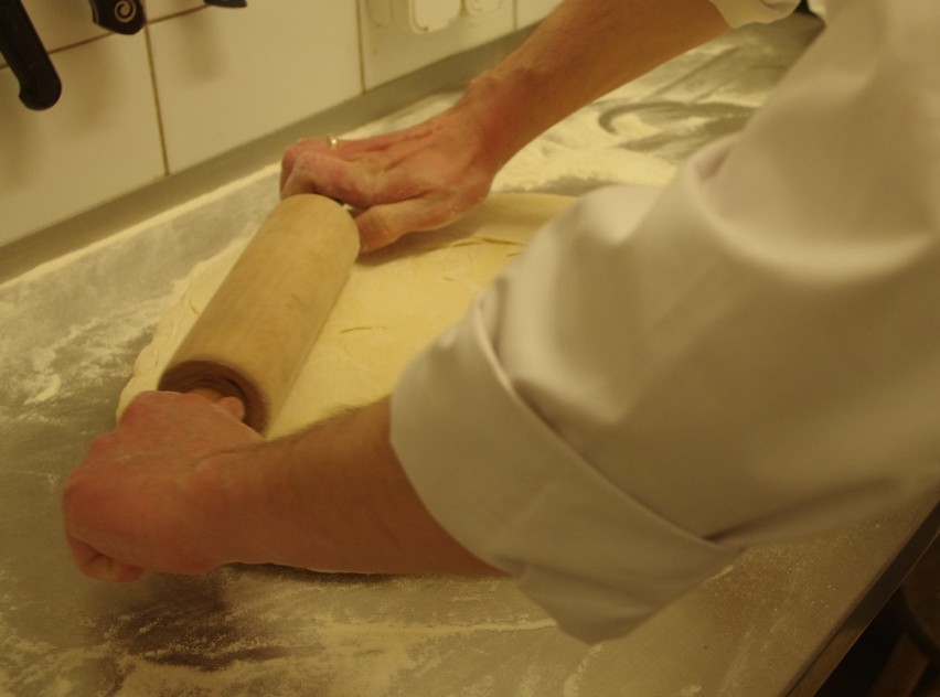 Ciasto - składniki:

500 g mąki pszennej
250 ml letniego...