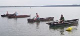 Wyścigi łodzi wiosłowych, na jeziorze Błędno w Zbąszyniu