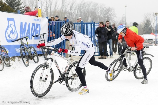 Trwają zapisy na udział w 25. Warszawskim Triathlonie Zimowym.