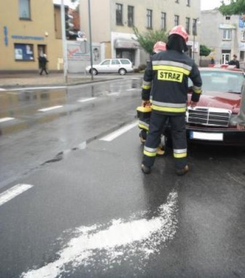 Straż pożarna w Lublińcu dwukrotnie wyjeżdżała wczoraj do...