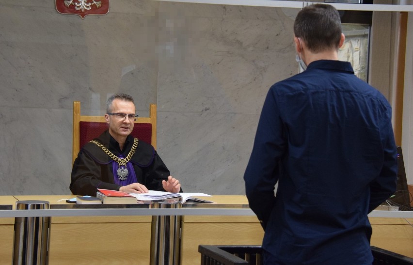 Były wychowawca domu dziecka na Podkarpaciu stanął przed sądem w Krośnie, oskarżony o przestępstwa pedofilskie