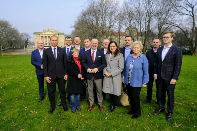 Podczas konferencji zaprezentowano kandydatów do rady powiatu poznańskiego z kilku okręgów.