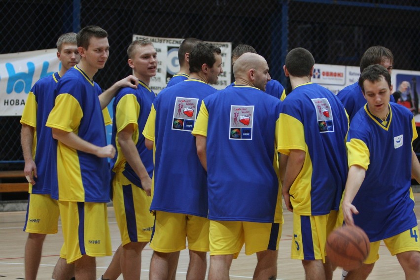 Drugoligowi koszykarze promują Eurobasket [ZDJĘCIA]
