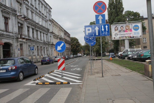 Na Wschodniej w Łodzi powstał pierwszy w mieście dwukierunkowy pas dla rowerów