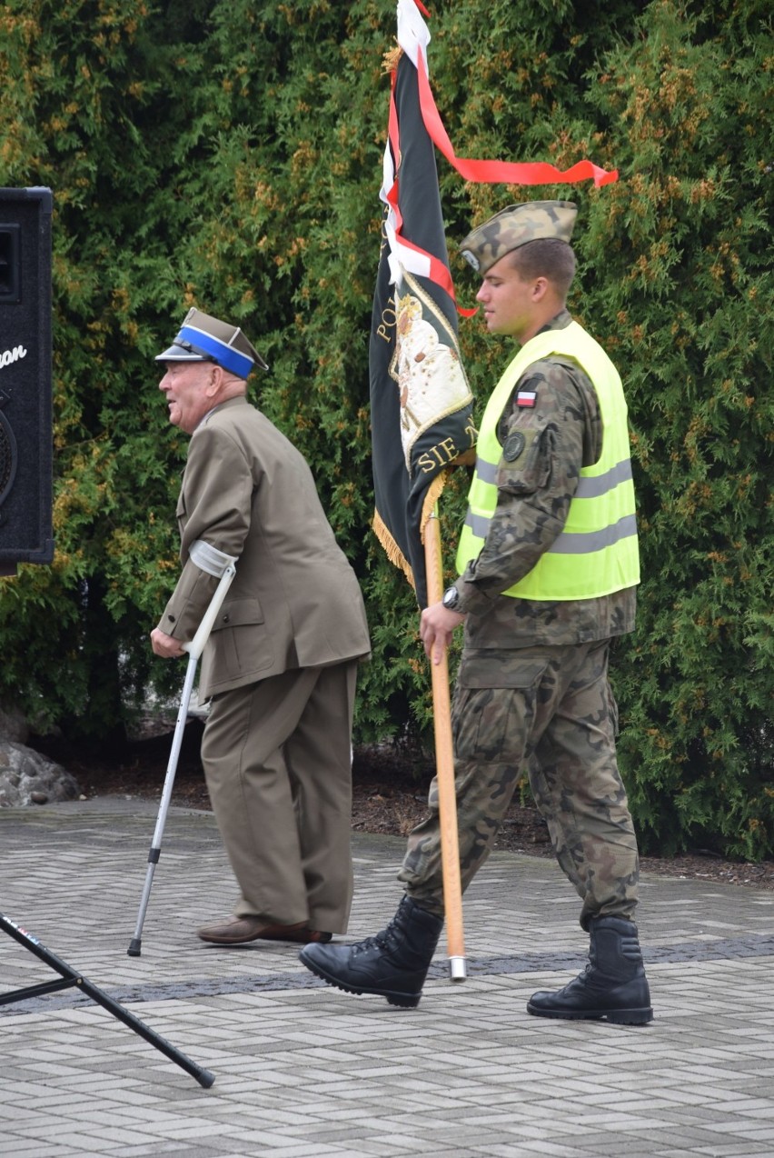 Uroczystość z okazji Święta Wojska Polskiego w 16. Jarocińskim Batalionie Remontu Lotnisk [ZDJĘCIA + FILM]