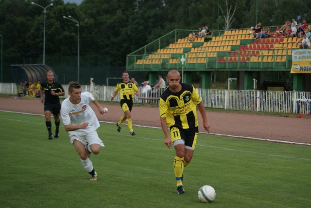 Marcin Kobierski (od prawej) z Warty Sieradz