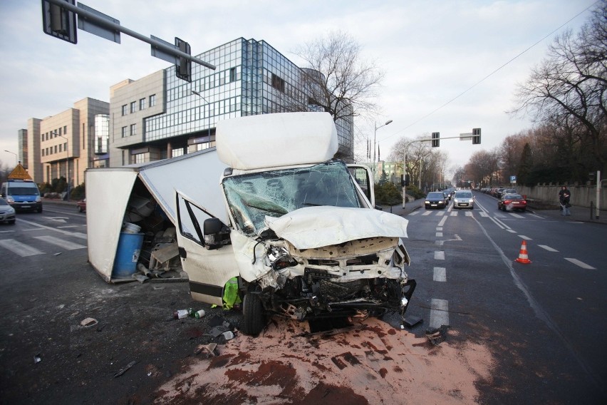 Wypadek w Katowicach. Skrzyżowanie Damrota i Powstańców już...