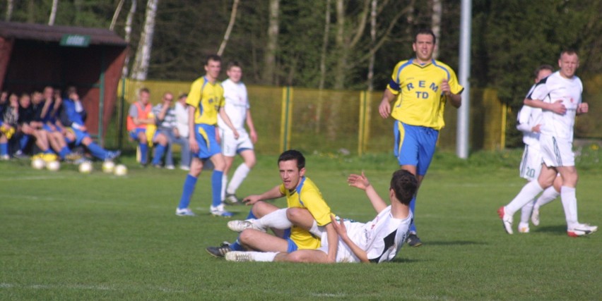 Karpaty Siepraw - IKS Olkusz (18.04.2009)