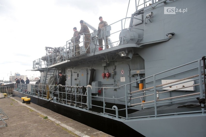 Okręty NATO zacumowały przy Wałach Chrobrego w Szczecinie. Co oznacza ich wizyta? ZDJĘCIA i WIDEO