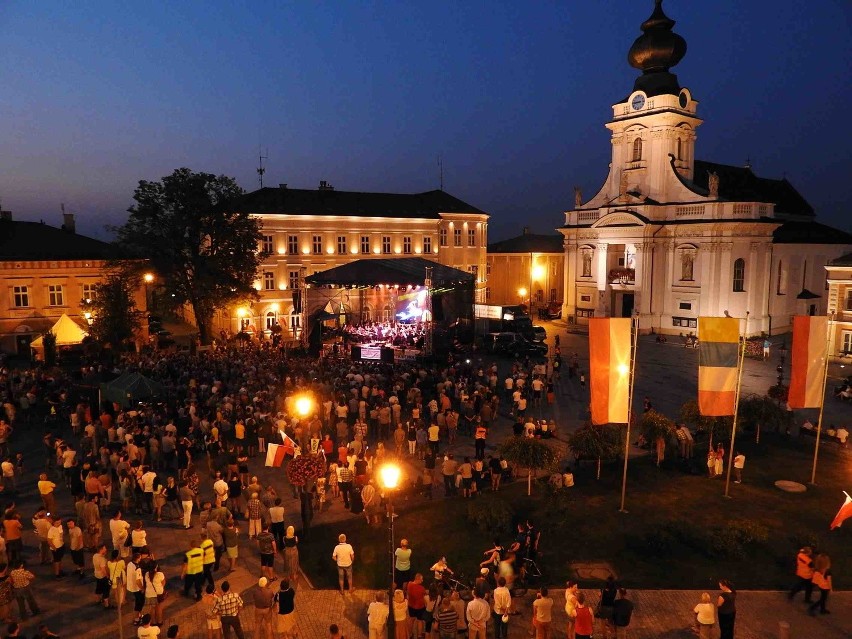 Przez dwie godziny na placu Jana Pawła II w Wadowicach...