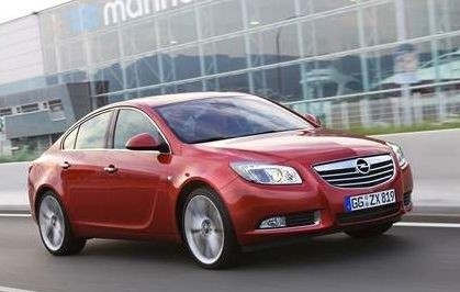Opel Insignia jest autem, które na przestrzeni ostatniego roku osiągnęło rekordowy wzrost sprzedaży - aż o 181,2 proc.